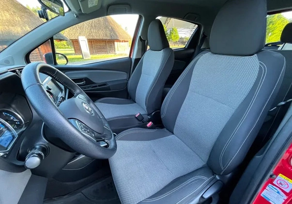 Toyota Yaris cena 49900 przebieg: 94400, rok produkcji 2015 z Nowy Wiśnicz małe 121